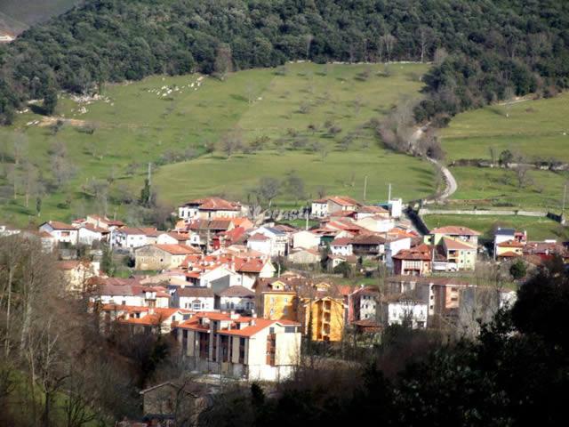 Casa rural LA REGORIA-CASA DE ALDEA en CABRALES, ASTURIAS - AloRústico