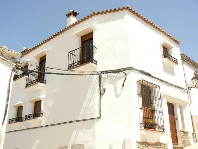 Casa rural APTO EL LEBRILLERO (PLANTA BAJA) en ZAHARA DE LA SIERRA, CADIZ - AloRústico