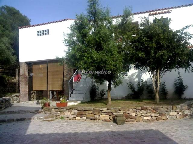 Casa rural CASA MAXIMON-APTO VERDE (PLANTA ALTA IZQ) en CAÑOS DE MECA, CADIZ - AloRústico