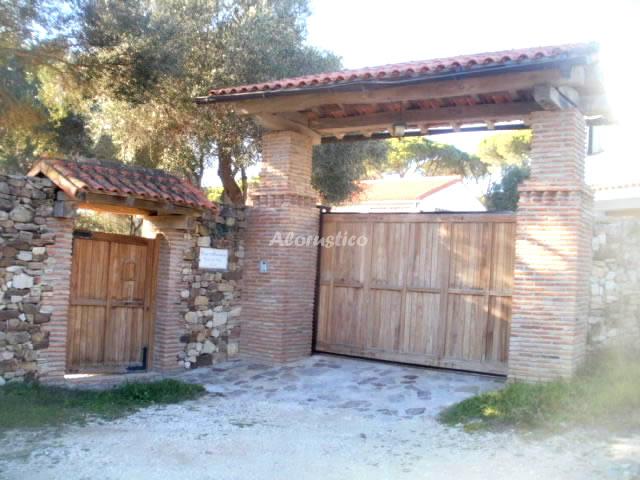 Casa rural CASA MAXIMON-APTO AZUL (PLANTA ALTA DERECHA) en CAÑOS DE MECA, CADIZ - AloRústico
