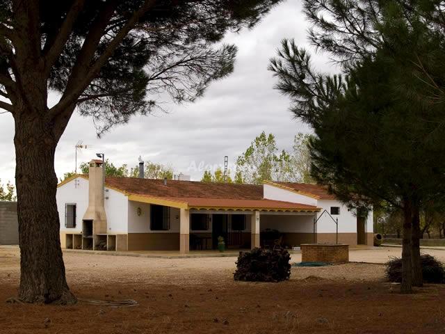 Casa rural CASA RURAL ZUMACARES en SAN CLEMENTE, CUENCA - AloRústico