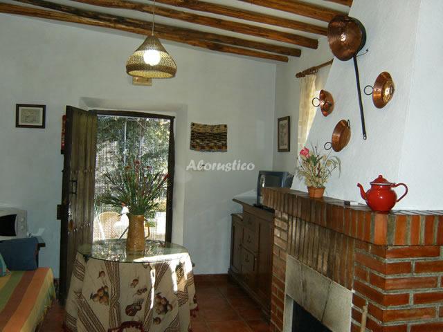 Casa rural EL ALMENDRO en LANJARÓN, GRANADA - AloRústico