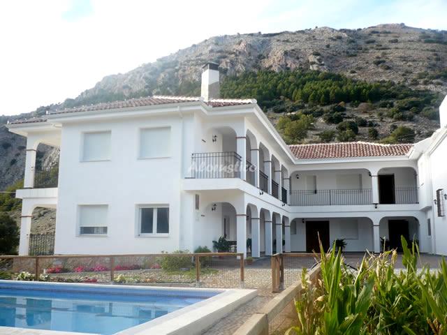 Casa rural APTOS MONTE DE LAS ÁNIMAS - APTO IV en VALDEPEÑAS DE JAEN, JAEN - AloRústico