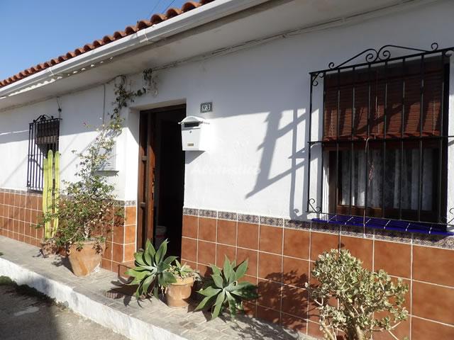 Casa rural CASA CÁRTAMA en CÁRTAMA, MALAGA - AloRústico