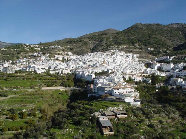 Casa rural CORTIJO MONTES en CÓMPETA, MALAGA - AloRústico