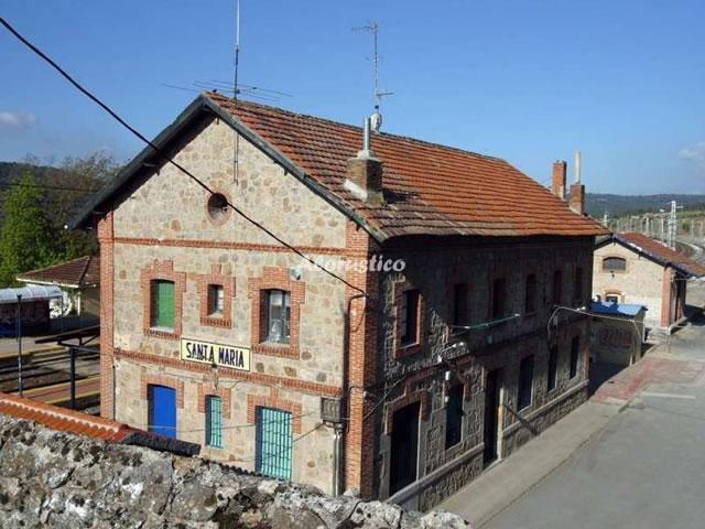 Casa rural CASA OSCAR en SANTA MARIA DE LA ALAMEDA (LA ESTACIÓN), MADRID - AloRústico