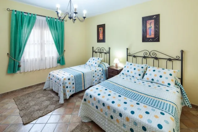 VILLA GALIANO en GUARO — miniatura 16