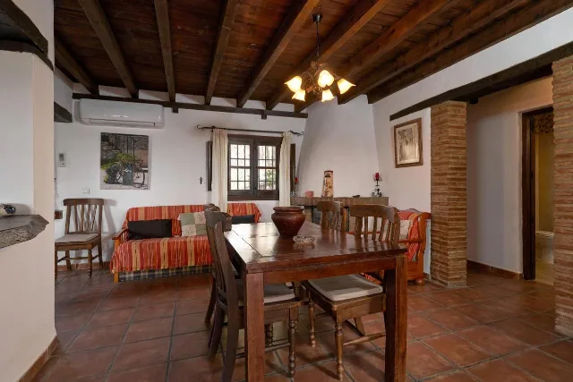 CORTIJO EL NIDO en CANILLAS DE ACEITUNO — miniatura 5