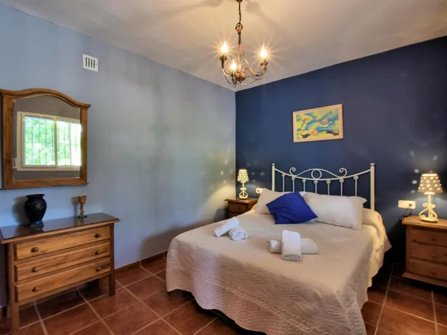 CORTIJO ALBARICOQUE en FRIGILIANA — foto 2