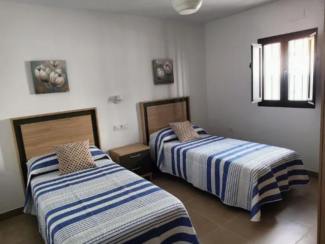CASA LA FUENTE en ÁLORA — miniatura 35