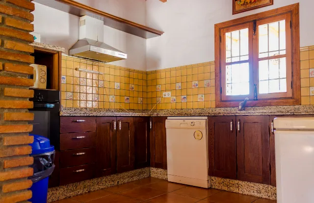 CASA PONIENTE en ALMÁCHAR — miniatura 13