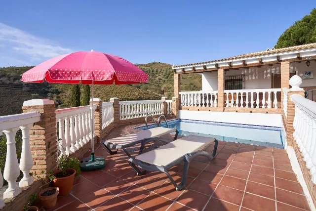 CORTIJO EL NIDO en CANILLAS DE ACEITUNO — foto 2