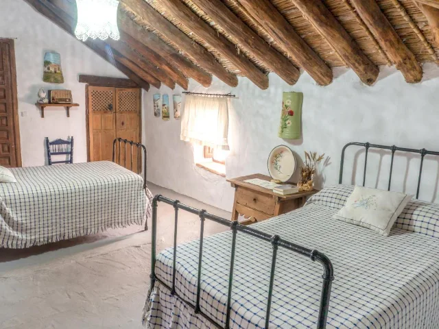 HUERTA LA LAPA en CAÑETE LA REAL — miniatura 26