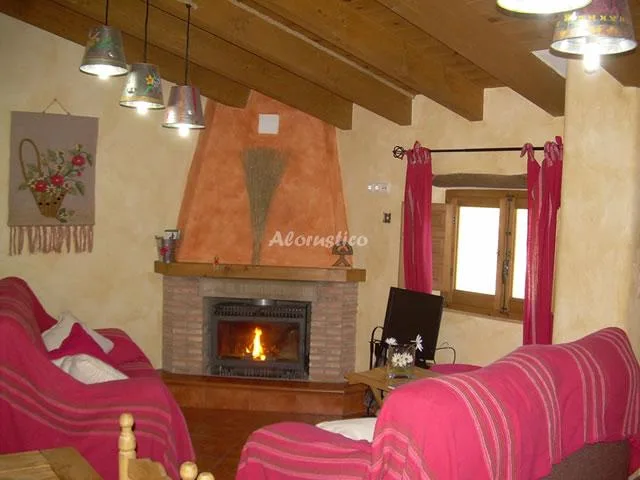 CASA EL TENGUERENGUE en LAROYA — foto 2