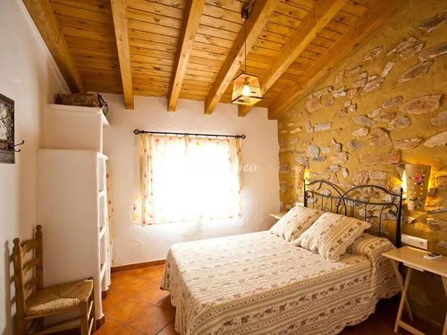 CASA EL TENGUERENGUE en LAROYA — foto 3