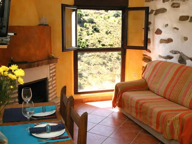 CASA AL REVÉS en LAROYA — miniatura 5