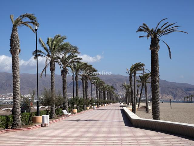 Alojamiento turístico LAS SALINAS 4º K en ROQUETAS DE MAR, ALMERÍA
