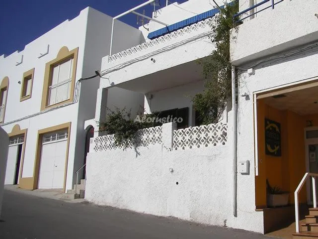 Alojamiento turístico PUERTA EL ARCO en SAN JOSÉ · ALMERÍA