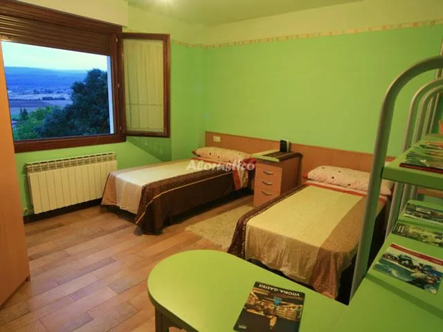 LOS HUETOS-SUITE CON BAÑERA HIDROMASAJE en HUETO ARRIBA — foto 2