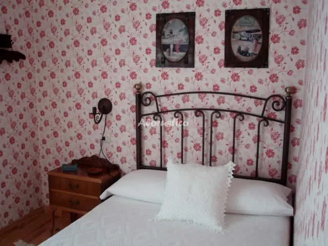 CASA LOS CURTIOS en BIMENES — foto 3