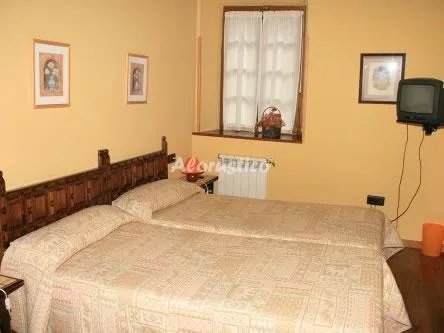 CASA OFELIA--HABITACIÓN ROSA (cama 1,35 Y BAÑO PROPIO, fotos 15 y 23) en CUDILLERO — miniatura 21