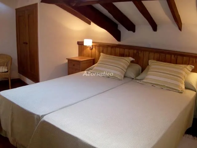 CORRADA DE TORALES III en QUIRÓS — miniatura 18