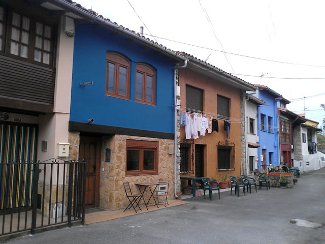 Alojamiento turístico CASA EMILIANO en LLANES, ASTURIAS
