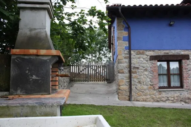 LA CAMPANONA en CANGAS DE ONÍS — miniatura 13