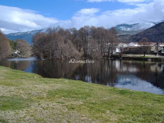 CASA RURAL LOS 2 YUGOS en NAVALUENGA — miniatura 5