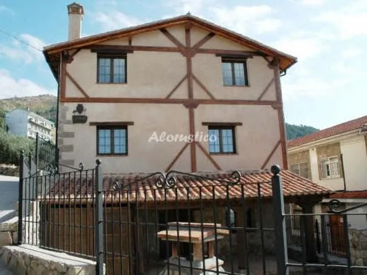CASA RURAL LAS FÁBULAS en PEDRO BERNARDO — foto 2