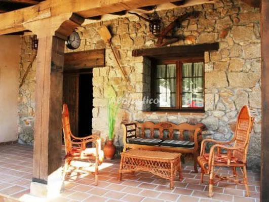 CASA RURAL LAS FÁBULAS en PEDRO BERNARDO — miniatura 8