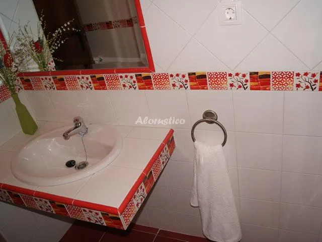 CASA TRINI en VILLANUEVA DE ÁVILA — miniatura 4