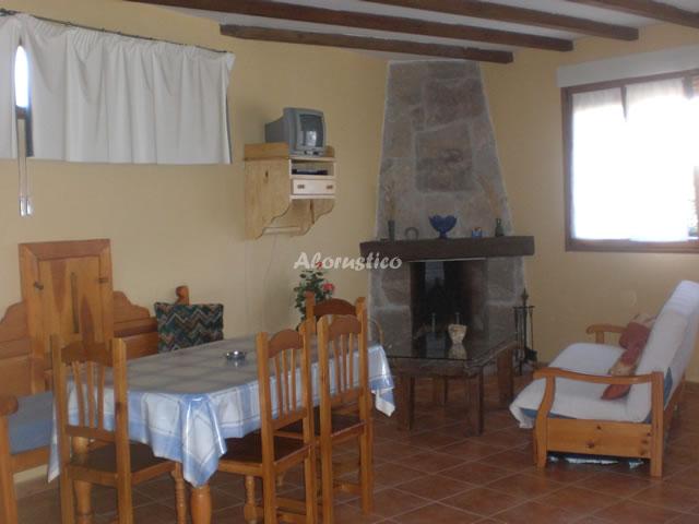 CASA RURAL LA CURVA en NAVARREDONDA DE GREDOS — foto 2