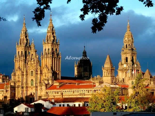 Alojamiento turístico CASA SARELA en SANTIAGO DE COMPOSTELA · A CORUÑA