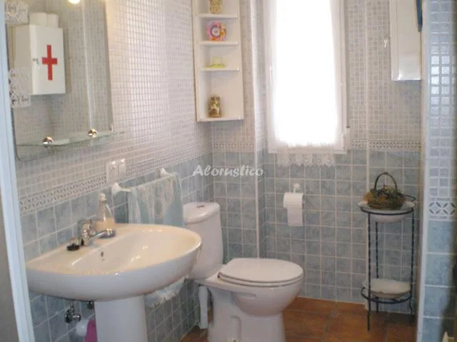CASA RURAL LOS TERCIOS en BAÑOS DE VALDEARADOS — miniatura 6