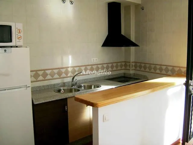 ALOJAMIENTO LOS ALMENDROS 1 en BENAOCAZ — miniatura 8