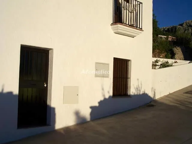 ALOJAMIENTO LOS ALMENDROS 3 en BENAOCAZ — foto 2