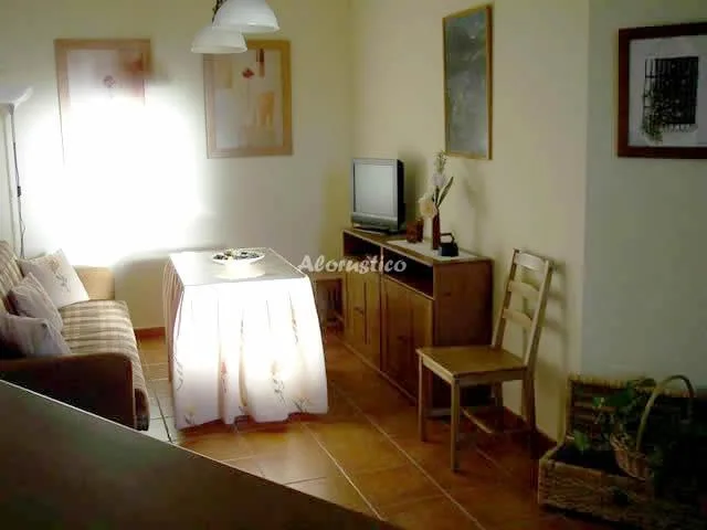 ALOJAMIENTO LOS ALMENDROS 3 en BENAOCAZ — miniatura 15