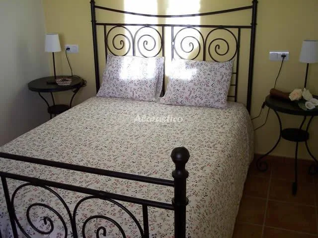 ALOJAMIENTO LOS ALMENDROS 3 en BENAOCAZ — miniatura 13