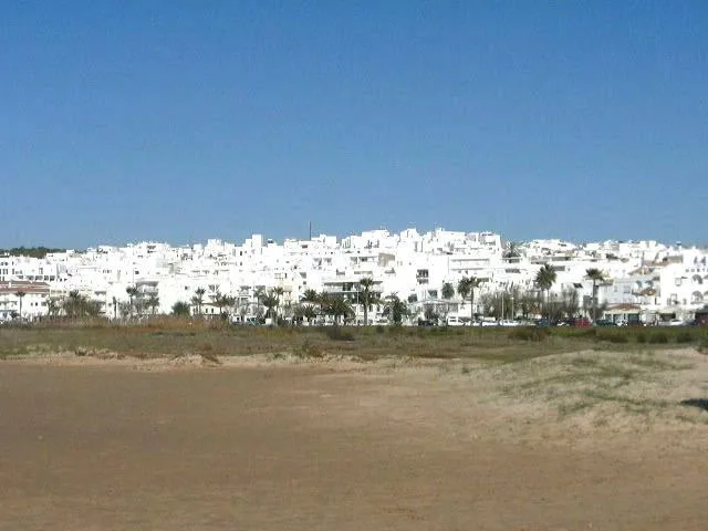 LOS ROSALES en CONIL DE LA FRONTERA — miniatura 5