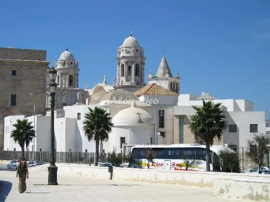 PISO BAHÍA en CÁDIZ — miniatura 9