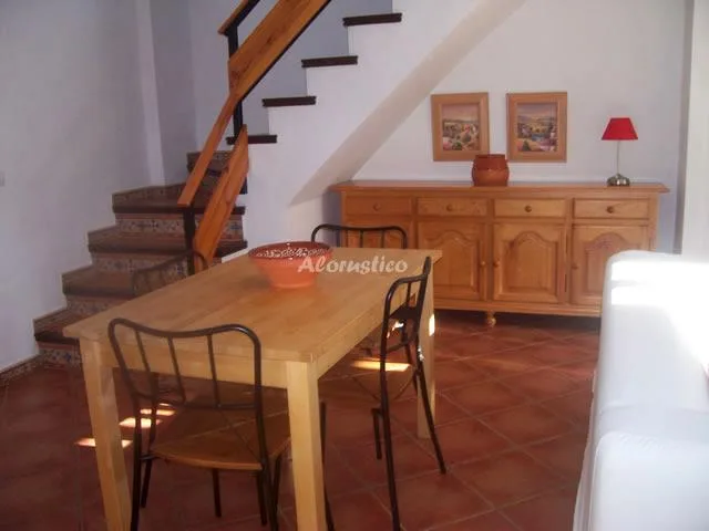 CASA DE ABAJO en PRADO DEL REY — foto 2