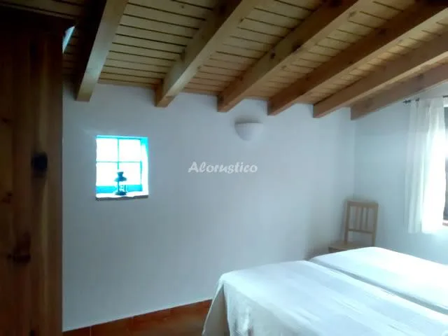 CASA MAXIMON-APTO AZUL (PLANTA ALTA DERECHA) en CAÑOS DE MECA — miniatura 4