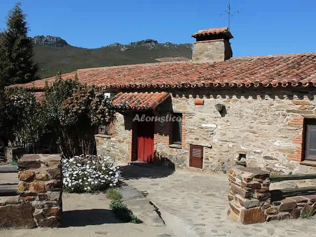 EL JINIEBRO-CASA JINIEBRO en VALENCIA DE ALCÁNTARA — foto 2