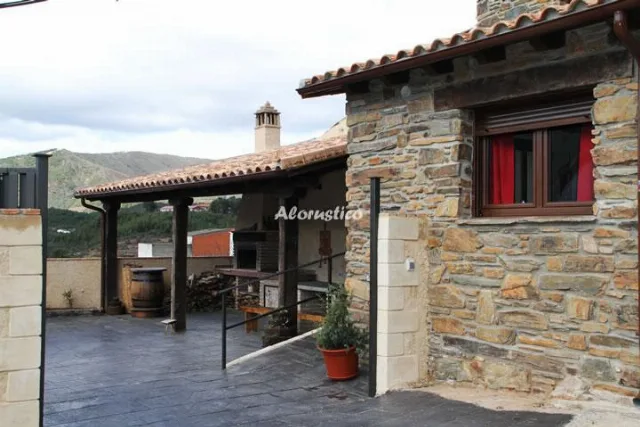 APARTAMENTO RURAL EL PERAL en CAMINOMORISCO — miniatura 5