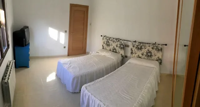 CASA JUANIN en FRESNEDOSO DE IBOR — miniatura 5