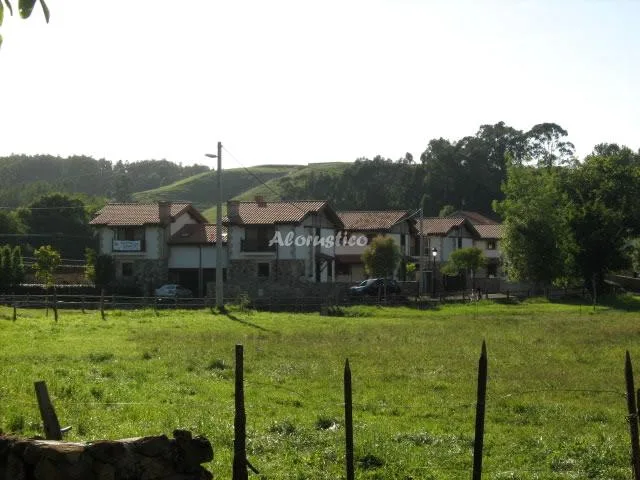 LA CASONA en ALFOZ DE LLOREDO — miniatura 10