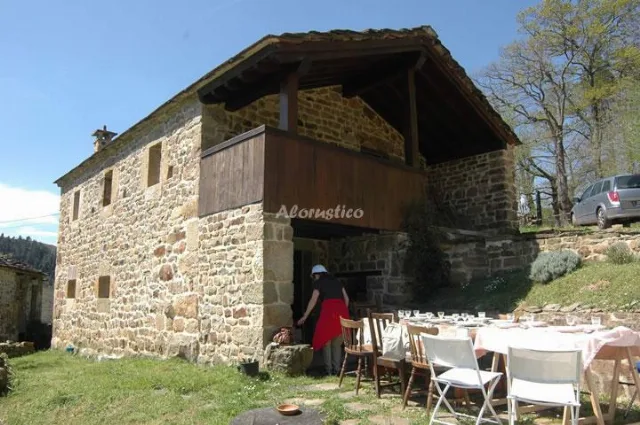 LA CABAÑA PASIEGA en CAMPILLO-SELAYA — miniatura 8