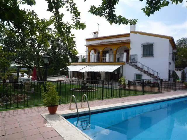 CASA LOS PRADOS en PRIEGO DE CÓRDOBA — foto 2