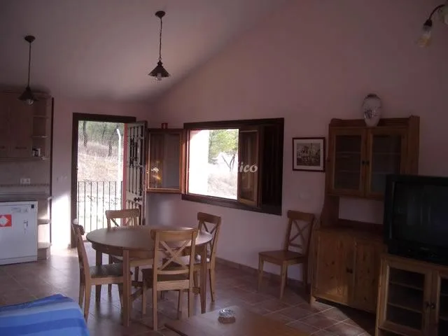 CASA DE JULI Y FRASI - PLANTA BAJA en HUETE — miniatura 9
